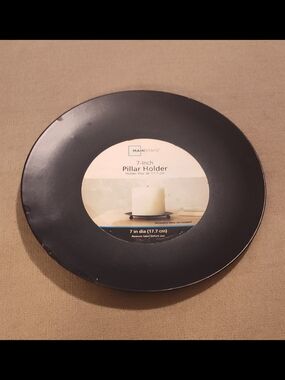 Mainstays Black Metal Round Pillar Display Plate